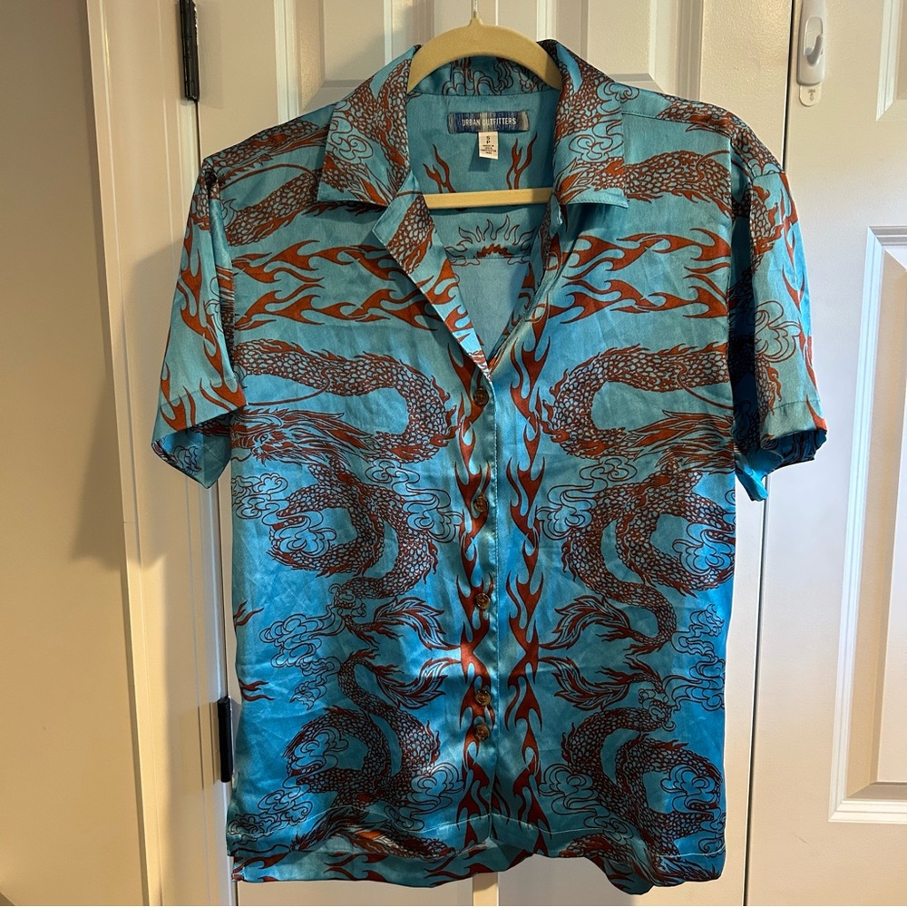 Urban Outfitters Dragon Print Button-Up Shirt | Size Small